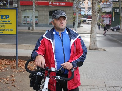 Վրացի հեծանվորդին չեն թողնի Ադրբեջան