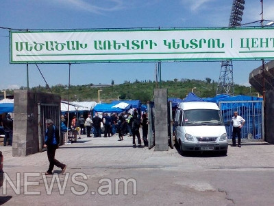 Կեղծ լուրեր են տարածվում, թե «Հրազդան» տոնավաճառը փակ է. աշխատակիցները բողոքում են (Ֆոտո)