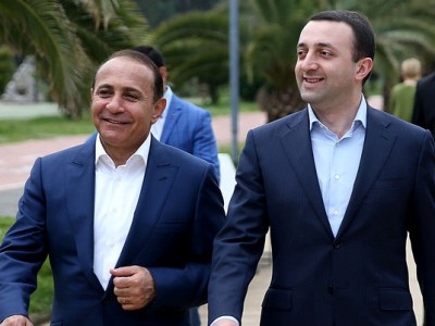 Armenia and Georgia PMs hold work meeting
