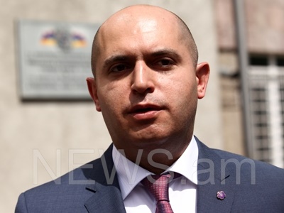 Արմեն Աշոտյանը խոստովանում է՝ Վերջին զանգին ծխել է ու ոչ միայն