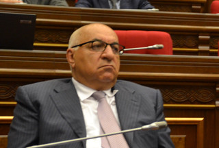 «Ժողովուրդ». Խնամու փողերը