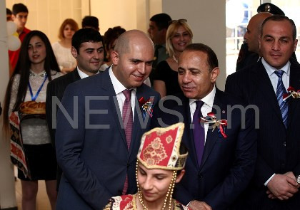 «Հրապարակ». Աշոտյանը պորտֆելը «հանձնում» է. վարչապետը նրան մեկուսացրել է քննական պրոցեսից
