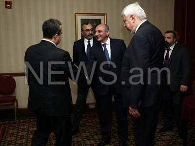 ԵԱՀԿ գործող նախագահը հանդիպել է ԼՂՀ նախագահ Բակո Սահակյանի հետ (ֆոտոռեպորտաժ)