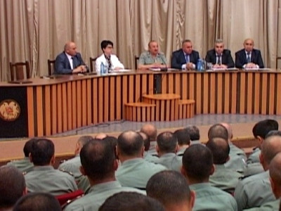 ԼՂՀ ՊԲ-ի ձմեռային զորակոչի թերություններն ու ձեռքբերումները. խորհրդակցություն
