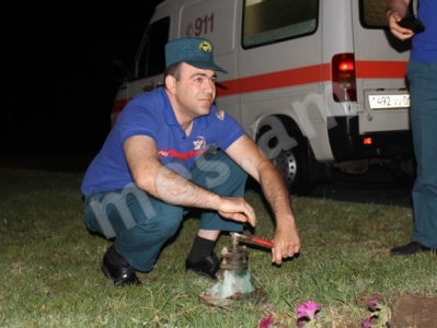 «Բադեն-Բադեն» հյուրանոցի մոտ ջրատար է պայթել. ջուրը լցվում է փողոց (ֆոտո)