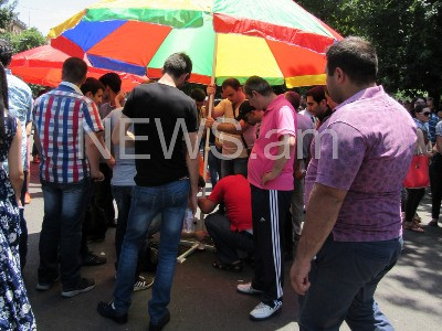 Դուք մեծ գործ եք անում, դիմացեք, երկու օրից Երեւանում կլինեմ. Բագրատյան