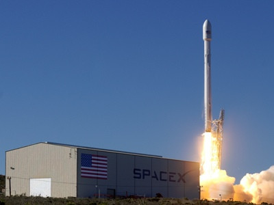 Ամերիկյան Falcon 9 հրթիռը մեկնարկից երեք րոպե անց պայթել է