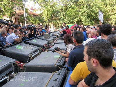 Ակտիվիստները Բաղրամյանում բարձրախոս չտրամադրեցին Անի Զախարյանին