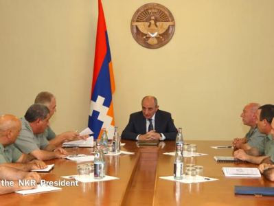 Բակո Սահակյանի մոտ քննարկել են սահմանին տիրող իրավիճակը