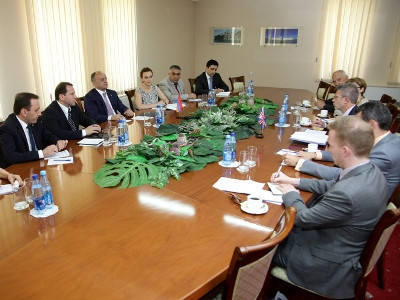Սեյրան Օհանյանը բրիտանացի պաշտոնյայի հետ քննարկել է պաշտպանական ոլորտի համագործակցությունը (ֆոտո)
