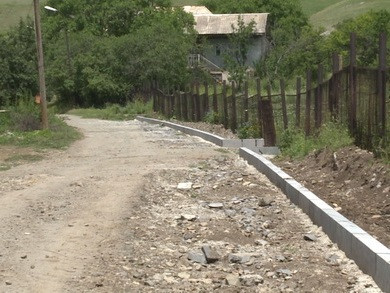 Հիմնանորոգվում է Լոռու մարզի 10-ը գյուղերն իրար կապող ճանապարհը