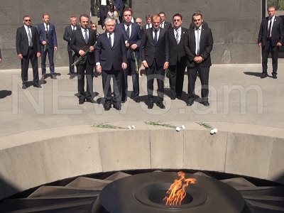 European Council president visits Armenian Genocide Memorial