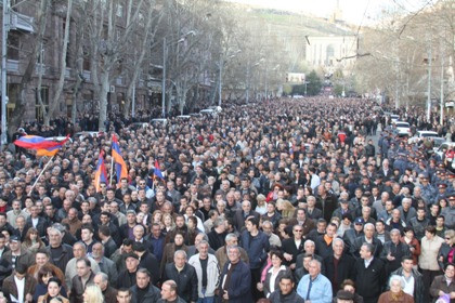 «Առավոտ». Իրականում Հայաստանում չի եղել, չկա եւ չի լինելու բռնապետական ռեժիմ