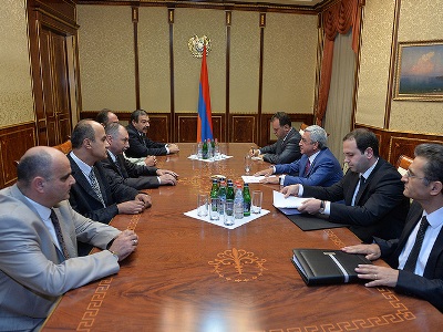Armenia President discusses constitutional reforms with Constitutional Right Union party