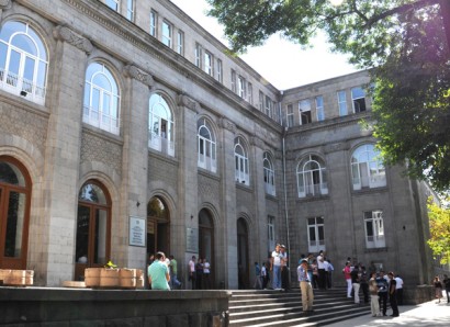 Սեպտեմբերի 1-ին Մարիամը հնարավոր է` դասի չգնա, միեւնույն է, չի կարողանալու վճարել ուսման վարձը