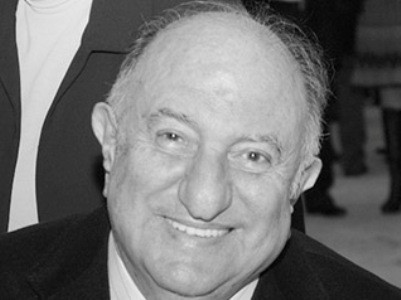 Մահացել է թատերագիր Արման Վարդանյանը