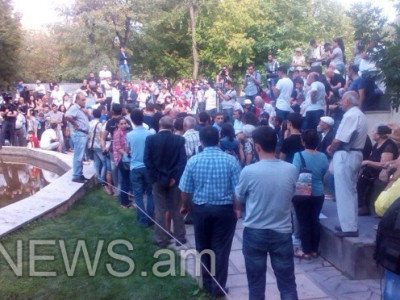 «Ոչ թալանինը» այսօրվանից կարող է վերսկսել նստացույցը Բաղրամյան պողոտայում (Ֆոտո)
