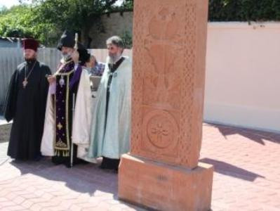 Կիրովոգրադում Հայոց ցեղասպանության 100 ամյակին նվիրված խաչքար են տեղադրել