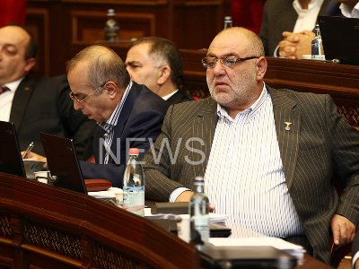 Էնքան բզբզեցիք, մինչեւ բռնին տարան. Սեյրան Սարոյանը՝ Տիգրան Խաչատրյանի մասին