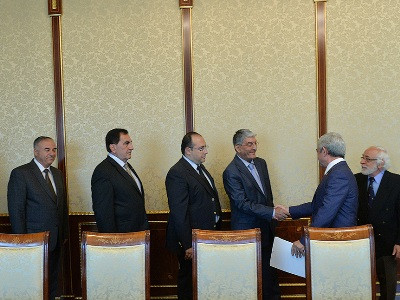 Armenia president meets with members of Ramgavar Azatakan party