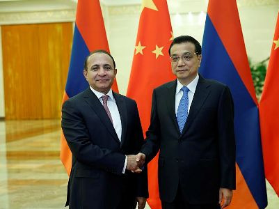 ՀՀ եւ ՉԺՀ վարչապետները մանրամասն քննարկել են Իրան–Հայաստան երկաթուղու ծրագիրը