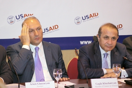 «Հրապարակ». Վարչապետի եւ Գագիկ Խաչատրյանի հարաբերություններն ավելի են սրվել. հրահանգվել է «բոչկա չգլորել»