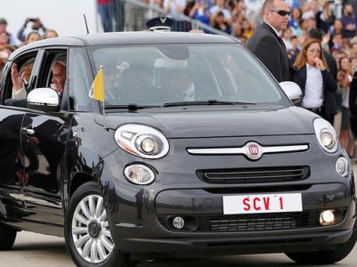 Հռոմի պապը ԱՄՆ-ում շրջում է համեստ Fiat -ով