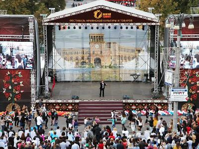 Մոսկվայում անցկացվել է «Ոսկե նուռ» հայկական արտադրության ապրանքների հերթական տոնավաճառ-փառատոնը