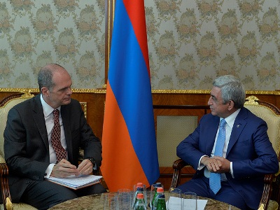 Սերժ Սարգսյանն ընդունել է Արժույթի միջազգային հիմնադրամի առաքելության ղեկավարին (ֆոտո)