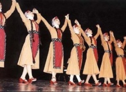 Վերապատրաստվել է «Ազգային երգ ու պար» առարկան դասավանդող ավելի քան 100 ուսուցիչ