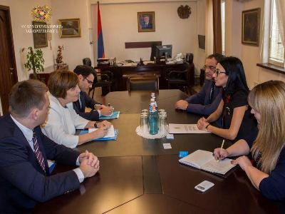 Նախարարը UNICEF-ի ներկայացուցչի հետ քննարկել են երեխաների առեւանգմանը վերաբերող օրենսդրությունը