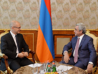 Սերժ Սարգսյանն ու «Ռոսատոմի» տնօրենը քննարկել են ՀԱԷԿ-ի էներգաբլոկի շահագործման ժամկետը երկարացնելու հարցը (ֆոտո)