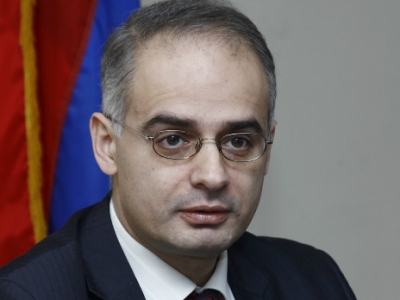 Լեւոն Զուրաբյանին պատգամավորներն առաջարկել են մասնակցել Հանրայինի «Երգ երգոց» ծրագրին