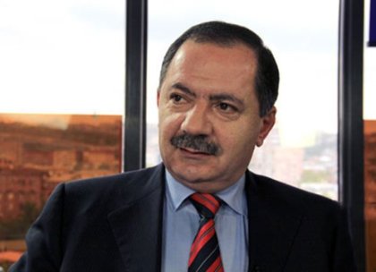 «Հրապարակ». ՀՅԴ խմբակցությունում երեկ քեֆ-ուրախություն էր. տղերքը գինովցել էին