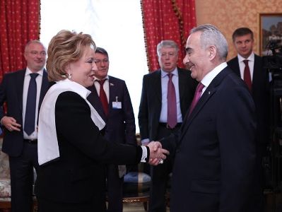 Զարգացման լավագույն մոդելը երկրների միասնական միությունների ստեղծումն է. Մատվիենկոն՝ Գալուստ Սահակյանին (Ֆոտո)