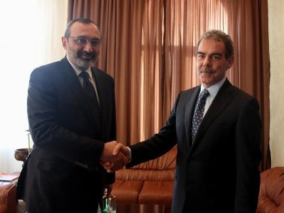 Արցախում քննարկել են Կարմիր խաչի գործունեությունը