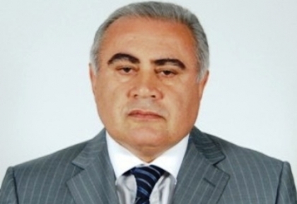«Ժողովուրդ». Երբ հայտնի է դառնում, որ նա «Կրակեմ Հրաչի» որդին է, ամեն ինչ իր տեղն է ընկնում