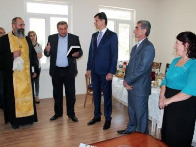 Սահմանամերձ Մովսես գյուղում Ավալյանները 28 տարի անց բնակարանամուտ կտոնեն