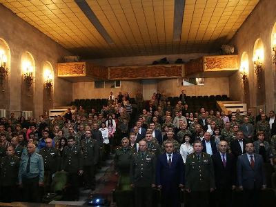 Շուրջ 80 երեւանաբնակ զինծառայողներ բարեխիղճ ծառայության համար արժանացել են խրախուսանքի