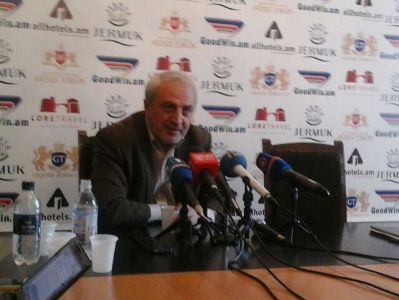 Վրաստանն իր խորհրդարանական համակարգի ձեռքը կրակն է ընկել. Արամ Մանուկյան