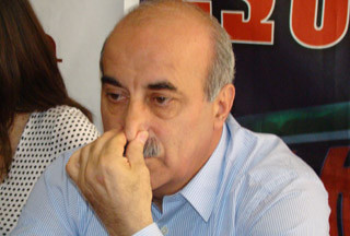 «ՀԺ». Հերթական թեժ մարտը յուղոտ պաշտոնի համար. մարտնչում են Տիգրան Սարգսյանն ու Խոսրով Հարությունյանը