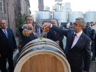 Կոնյակի գործարան. Ցանկանում ենք մինչեւ Նոր տարի ֆերմերներին վճարել խաղողի համար