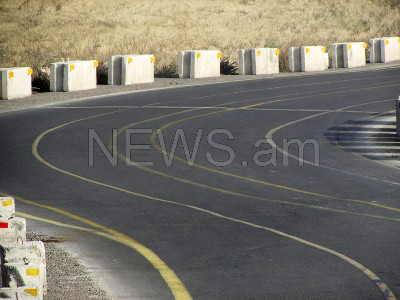Հյուսիս-հարավ ճանապարհի երկարուձիգ շինարարությունը եւ առեղծվածային գծանշումները (ֆոտո)