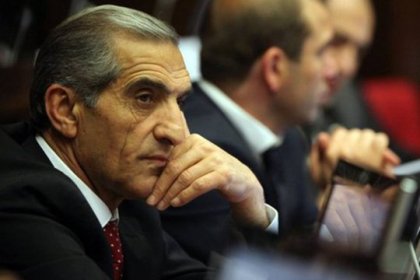 «Ժողովուրդ». Շշի Մելոն ակտիվ «այո» է քարոզում, մինչդեռ նրա հոգում «ոչ»-ն է նստած