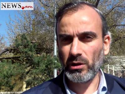Ոստիկաններն այցելել են Ժիրայր Սէֆիլյանի բնակարան