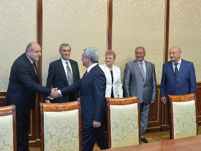 Armenia President and Communist Party officials discuss constitutional amendments (PHOTOS)