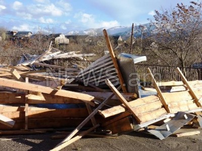 Ուժեղ քամին շուրջ 7 մլն. դրամի վնաս է հասցրել Նորակերտի գերեզմանատանը, վնասվել է մոտ 60 տուն