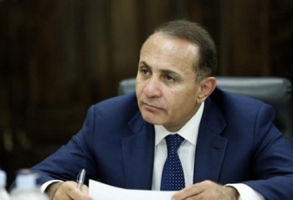 «ՀԺ». Պաշտոնյաներն անտեսել են վարչապետի հրահանգն ու ծլկել հետնամուտքով. ովքե՞ր են նրանք