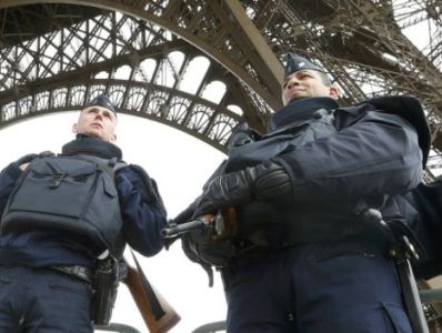 Интерпол объявил в розыск одного из подозреваемых в участии в парижских терактах