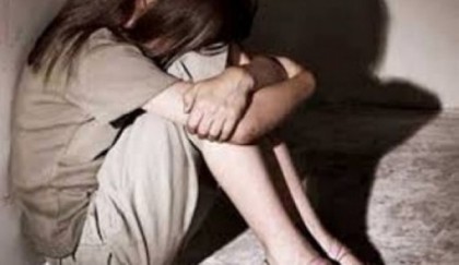 «Իրավունք». Ամուսինս ինձ ու այդ տղամարդուն տեսագրել էր ինտիմ պայմաններում